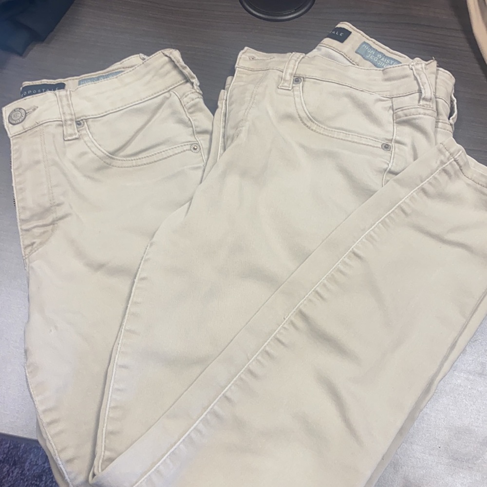 (2) pair Aeropostale high waisted jeggings Size 4
